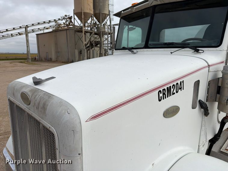 image for item FK3801 1999 Peterbilt 357 ready mix truck