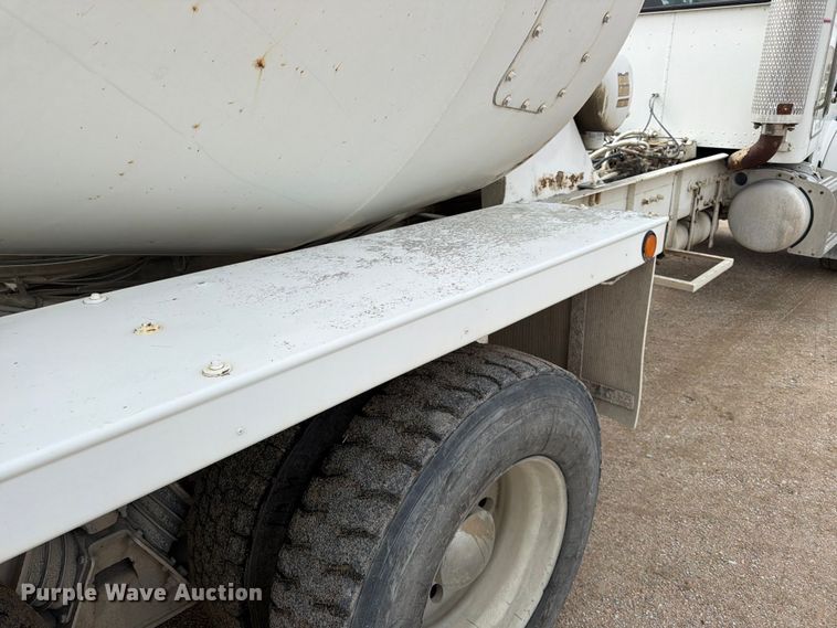 image for item FK3801 1999 Peterbilt 357 ready mix truck
