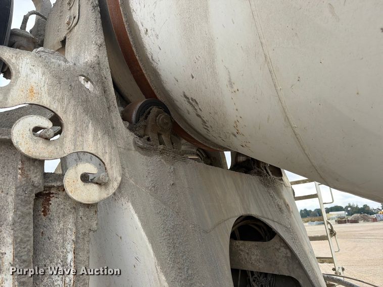 image for item FK3801 1999 Peterbilt 357 ready mix truck