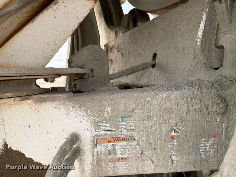 image for item FK3801 1999 Peterbilt 357 ready mix truck