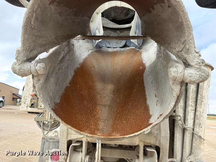 image for item FK3801 1999 Peterbilt 357 ready mix truck