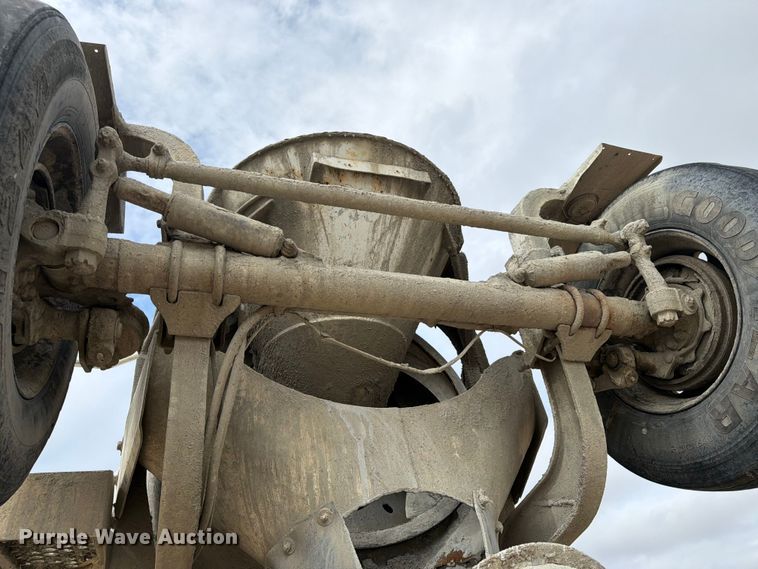 image for item FK3801 1999 Peterbilt 357 ready mix truck