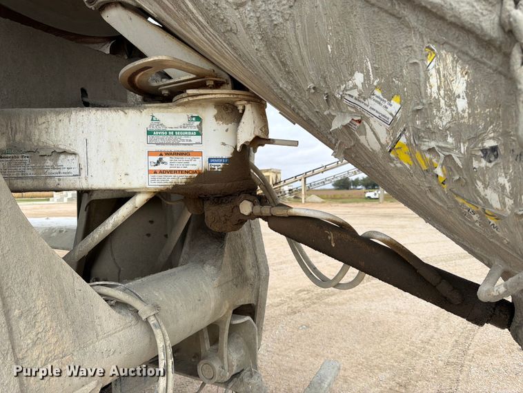 image for item FK3801 1999 Peterbilt 357 ready mix truck