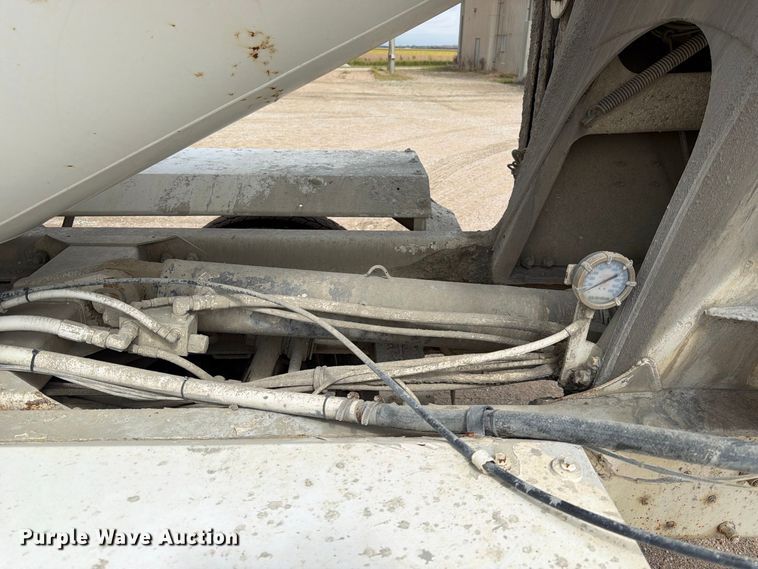 image for item FK3801 1999 Peterbilt 357 ready mix truck