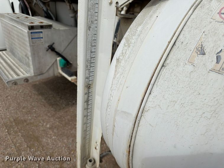 image for item FK3801 1999 Peterbilt 357 ready mix truck