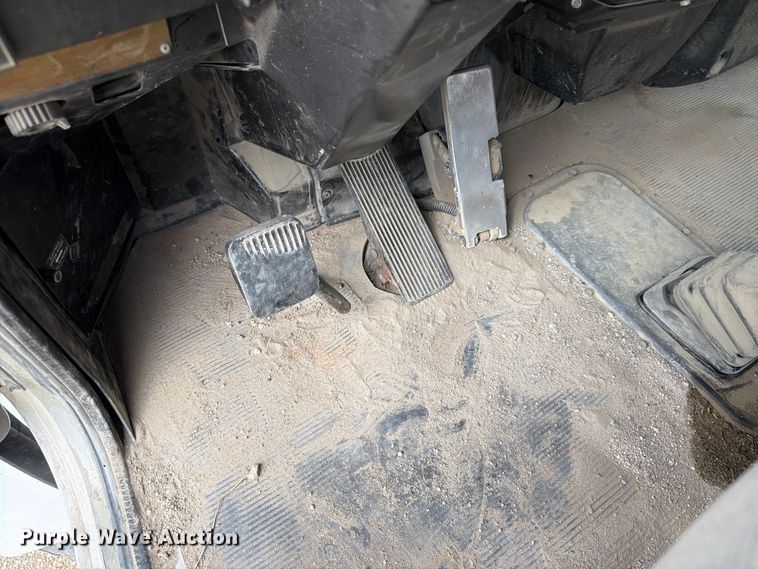 image for item FK3801 1999 Peterbilt 357 ready mix truck