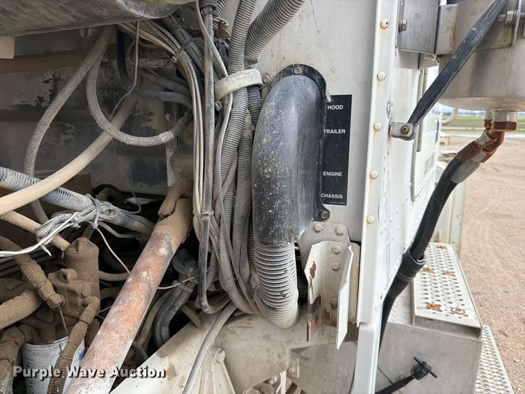 image for item FK3801 1999 Peterbilt 357 ready mix truck