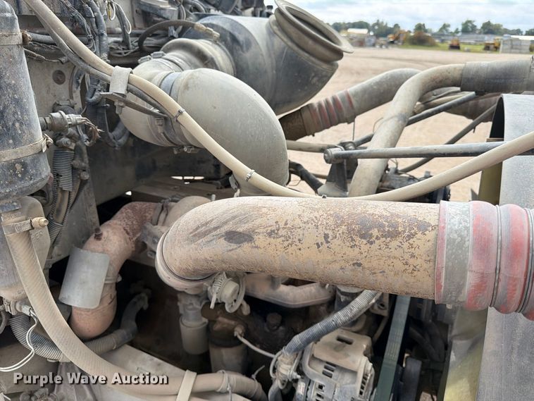 image for item FK3801 1999 Peterbilt 357 ready mix truck