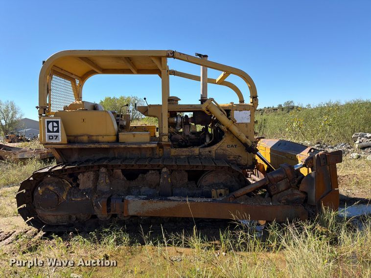 image for item FK3804 1970 Caterpillar D7 dozer