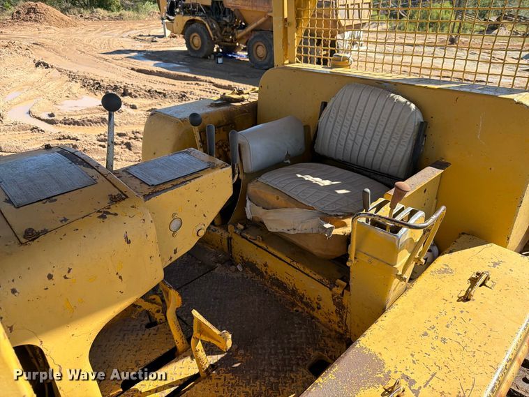 image for item FK3804 1970 Caterpillar D7 dozer