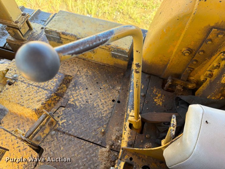 image for item FK3804 1970 Caterpillar D7 dozer