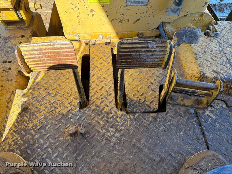 image for item FK3804 1970 Caterpillar D7 dozer