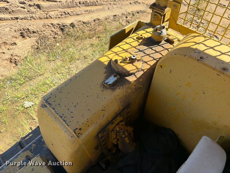 image for item FK3804 1970 Caterpillar D7 dozer