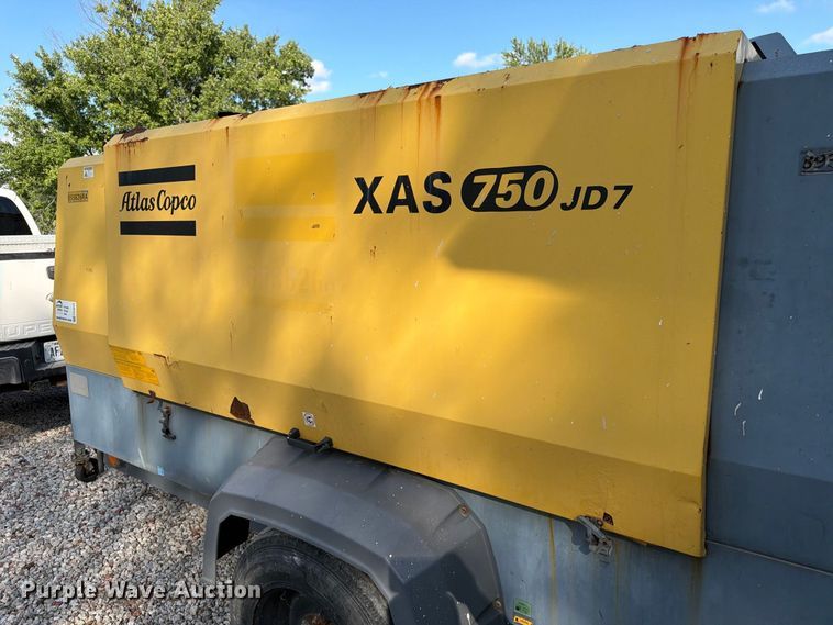 image for item FK3810 2011 Atlas Copco XAS 750 JD7 air compressor