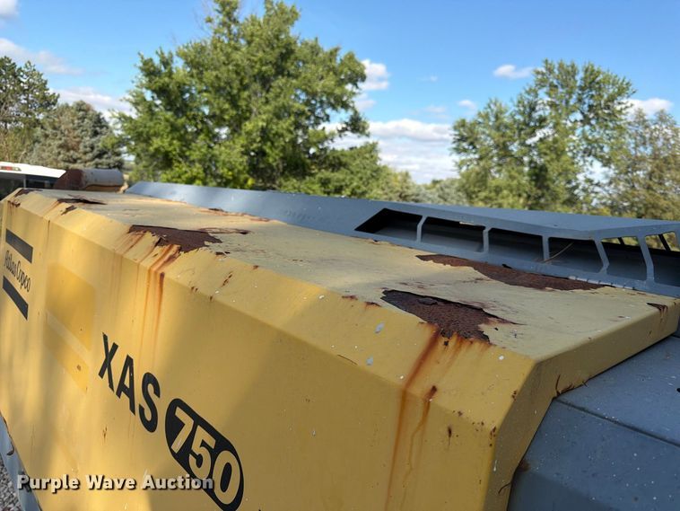 image for item FK3810 2011 Atlas Copco XAS 750 JD7 air compressor