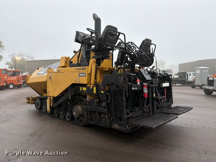 image for item FK3811 2011 Caterpillar AP655D paver