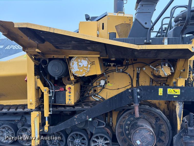 image for item FK3811 2011 Caterpillar AP655D paver
