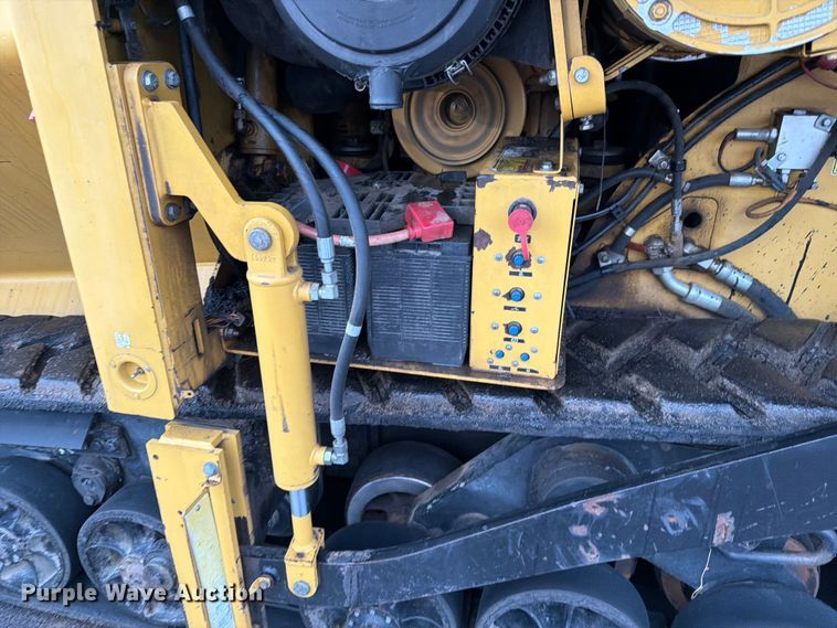 image for item FK3811 2011 Caterpillar AP655D paver