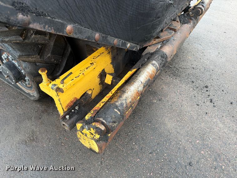 image for item FK3811 2011 Caterpillar AP655D paver