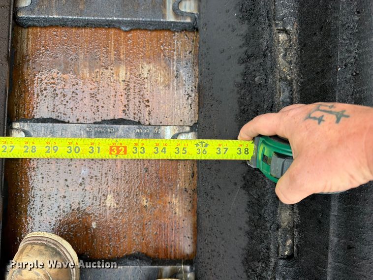 image for item FK3811 2011 Caterpillar AP655D paver