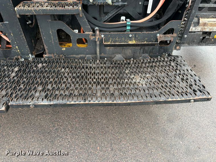 image for item FK3811 2011 Caterpillar AP655D paver