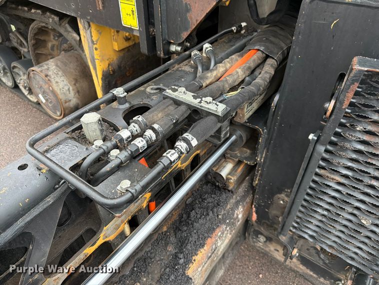 image for item FK3811 2011 Caterpillar AP655D paver