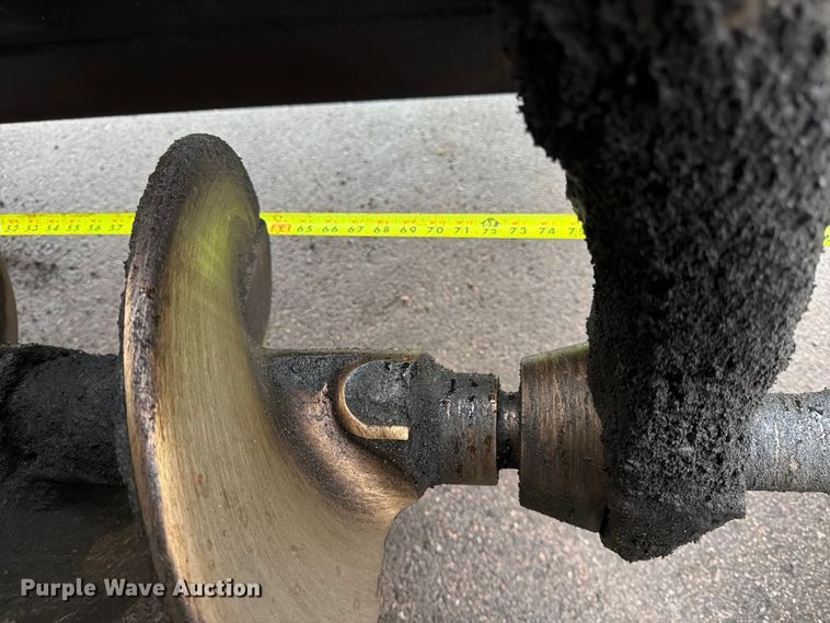 image for item FK3811 2011 Caterpillar AP655D paver