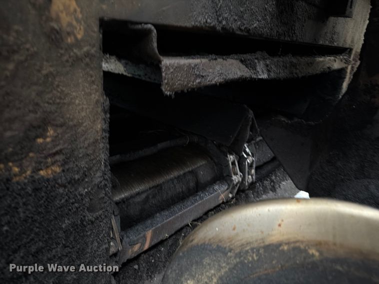image for item FK3811 2011 Caterpillar AP655D paver