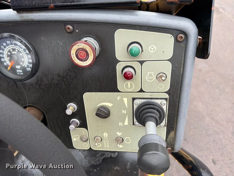 image for item FK3811 2011 Caterpillar AP655D paver