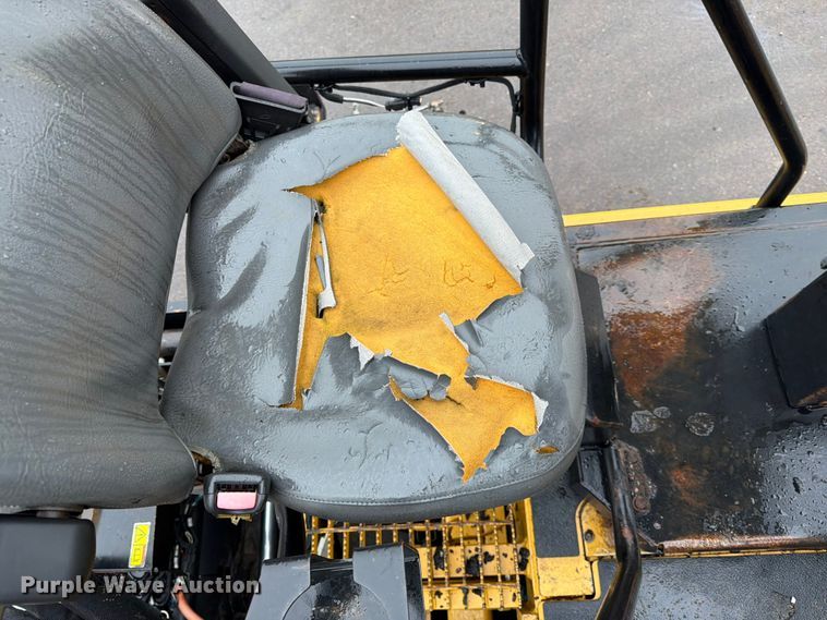 image for item FK3811 2011 Caterpillar AP655D paver
