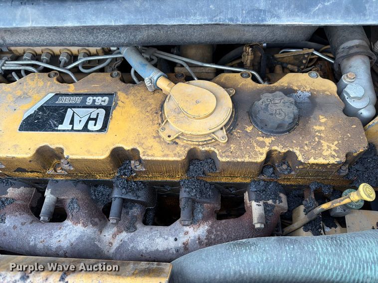 image for item FK3811 2011 Caterpillar AP655D paver