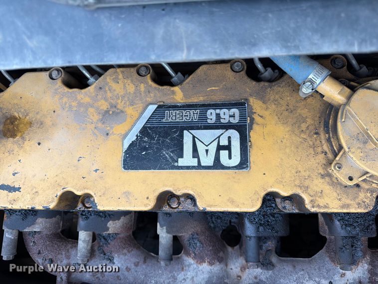 image for item FK3811 2011 Caterpillar AP655D paver