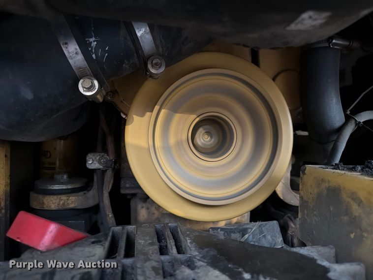 image for item FK3811 2011 Caterpillar AP655D paver