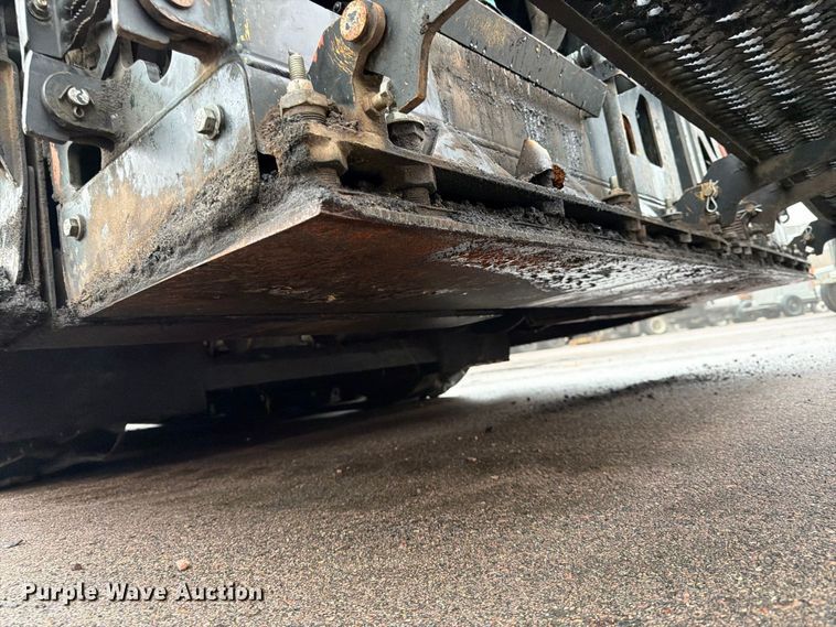image for item FK3811 2011 Caterpillar AP655D paver