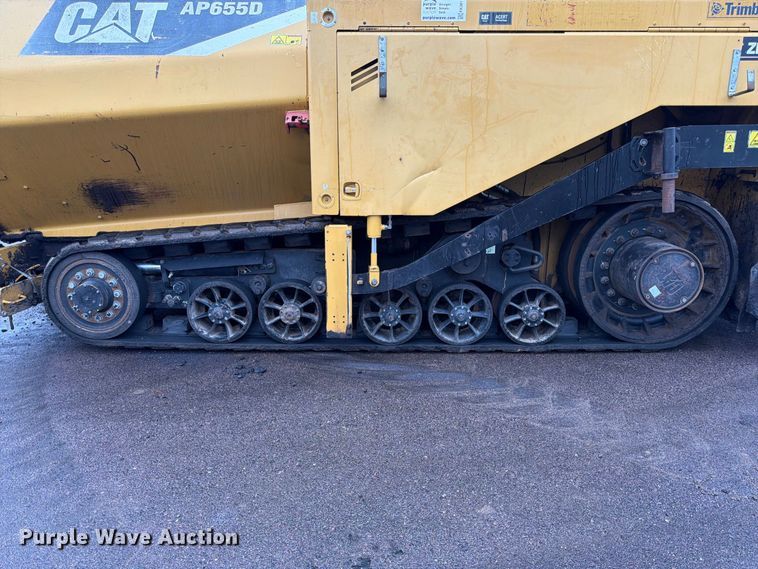 image for item FK3811 2011 Caterpillar AP655D paver