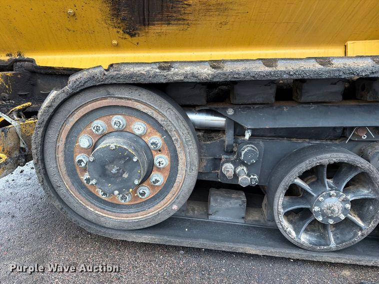 image for item FK3811 2011 Caterpillar AP655D paver