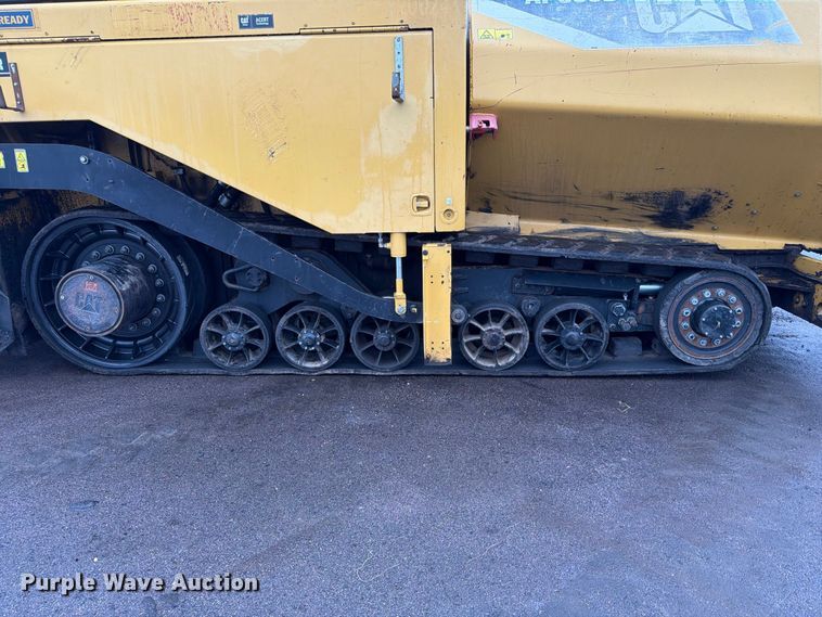 image for item FK3811 2011 Caterpillar AP655D paver