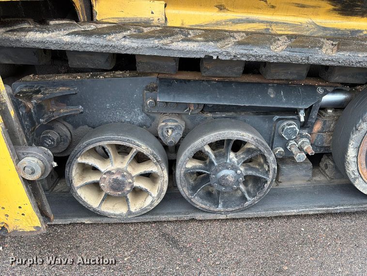 image for item FK3811 2011 Caterpillar AP655D paver