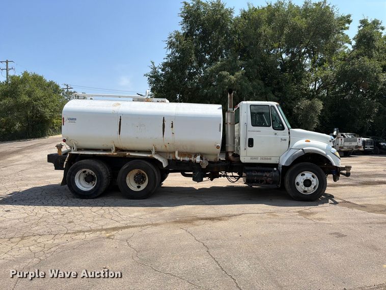 image for item FK4135 2006 International WorkStar 7600 water truck