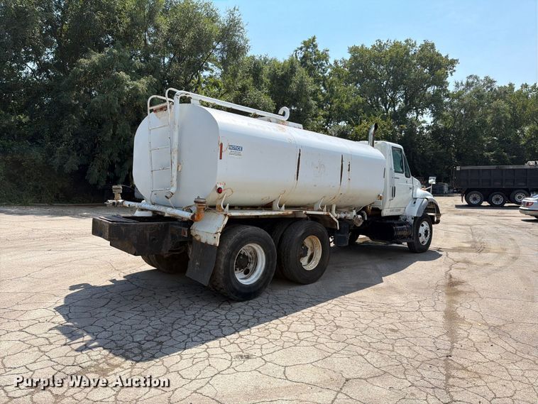 image for item FK4135 2006 International WorkStar 7600 water truck