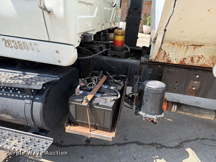 image for item FK4135 2006 International WorkStar 7600 water truck