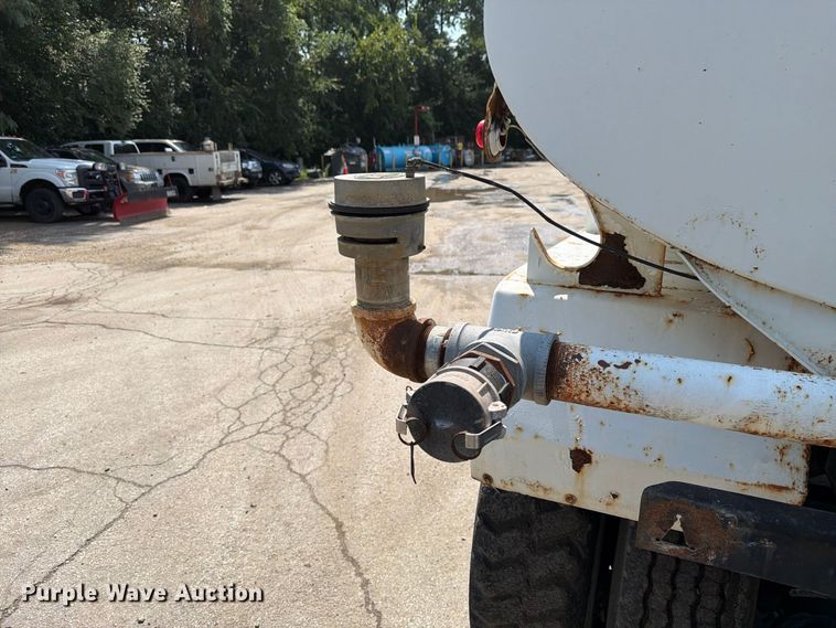 image for item FK4135 2006 International WorkStar 7600 water truck