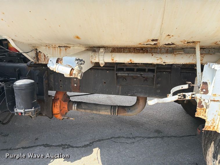 image for item FK4135 2006 International WorkStar 7600 water truck