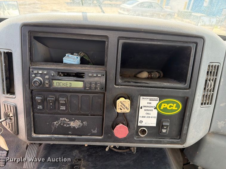 image for item FK4135 2006 International WorkStar 7600 water truck