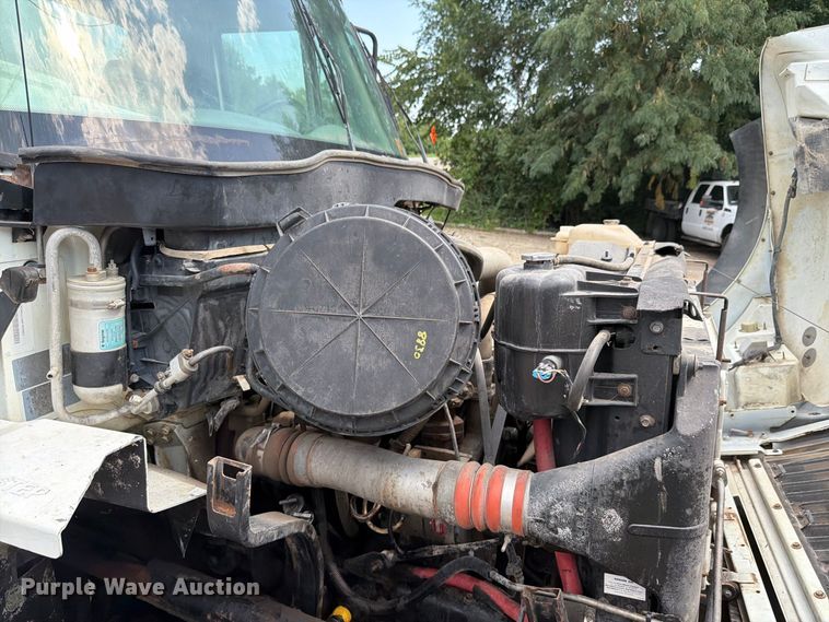 image for item FK4135 2006 International WorkStar 7600 water truck