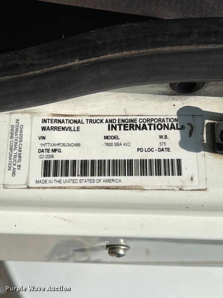 image for item FK4135 2006 International WorkStar 7600 water truck