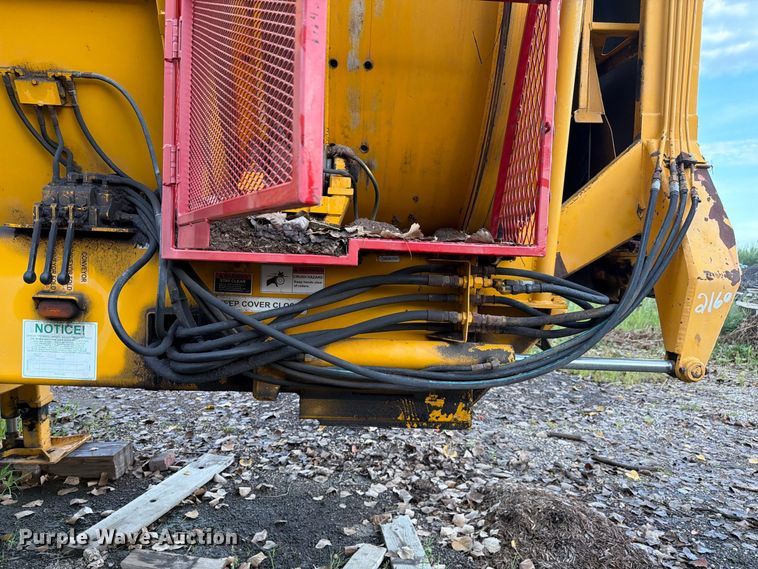 image for item FK4139 Morbark PT737 trommel screen