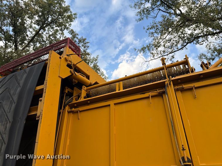 image for item FK4139 Morbark PT737 trommel screen