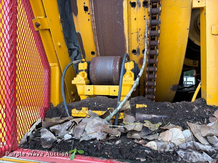 image for item FK4139 Morbark PT737 trommel screen