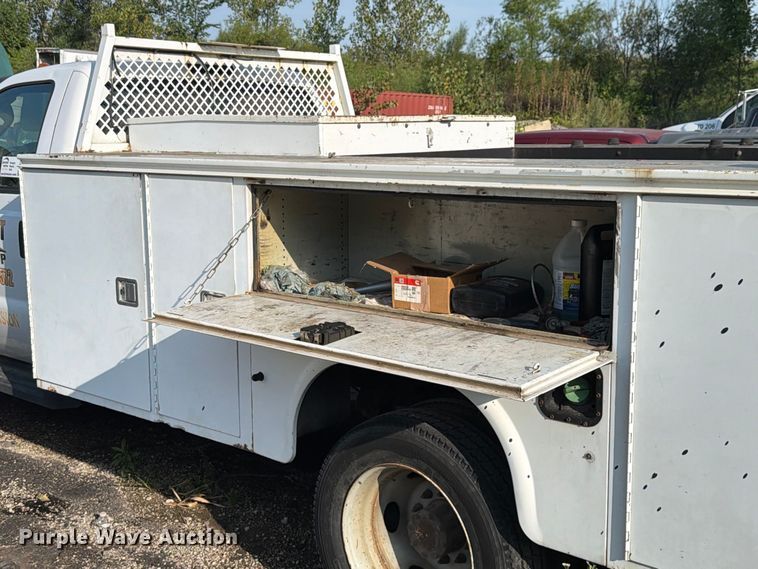 image for item FK4142 2008 Ford F550 utility / service truck